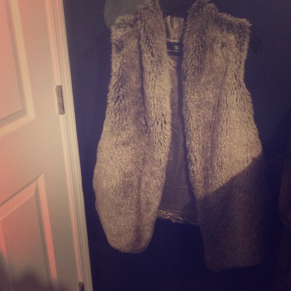 Tart Collections faux fur vest!