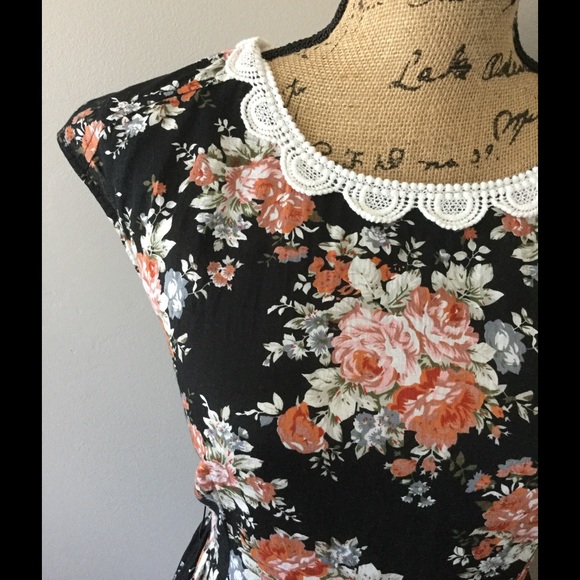 ModCloth Dahlia Floral Dress - Picture 3 of 4