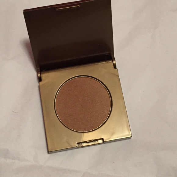 SOLD-Tarte Bronzer in Park Ave Princess - Picture 2 of 3