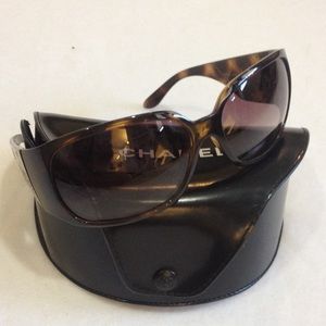 CHANEL tortoise brown sunglasses MAKE AN OFFER