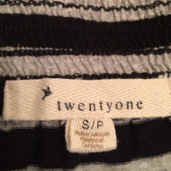 black and grey striped skirt - Picture 2 of 2