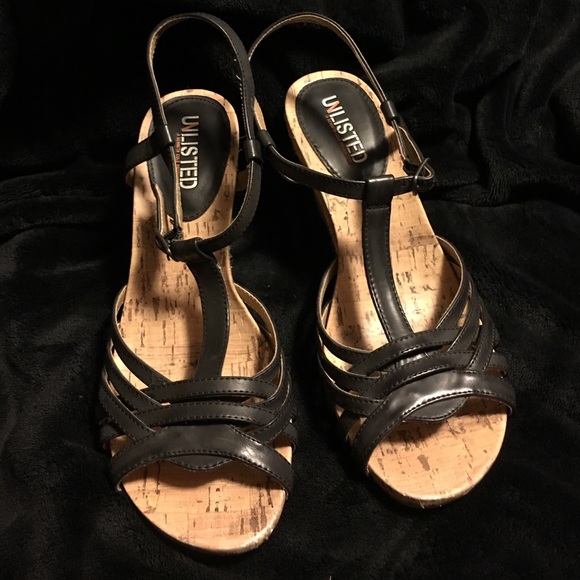 Kenneth Cole black wedges