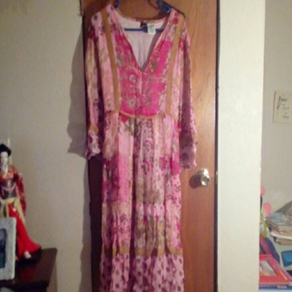 Beautiful ladies dress,  size XL