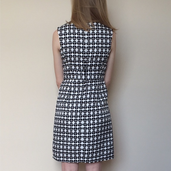 โSOLDโ London Times Black & White Pattern w Belt - Picture 3 of 3