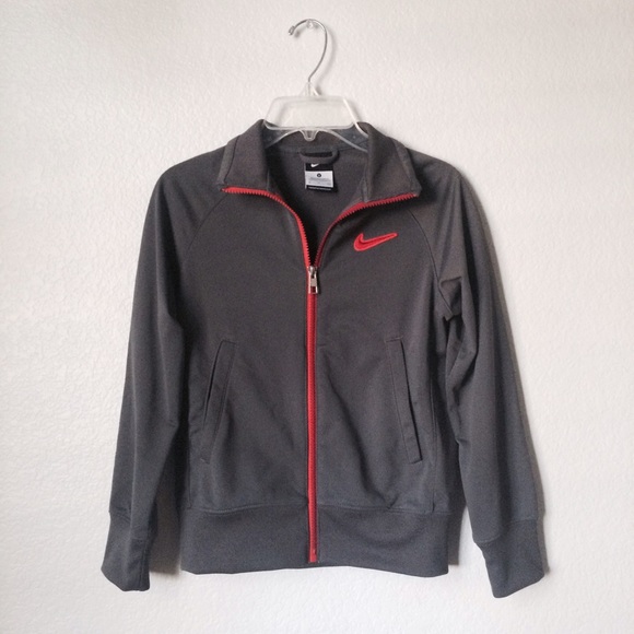 3/4 Sleeve Nike Jacket - Picture 1 of 4
