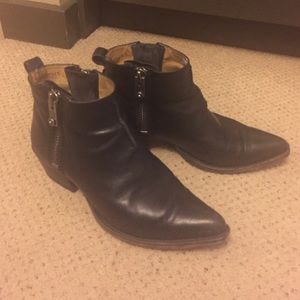 Frye Sacha Moto Bootie Sz 8.5