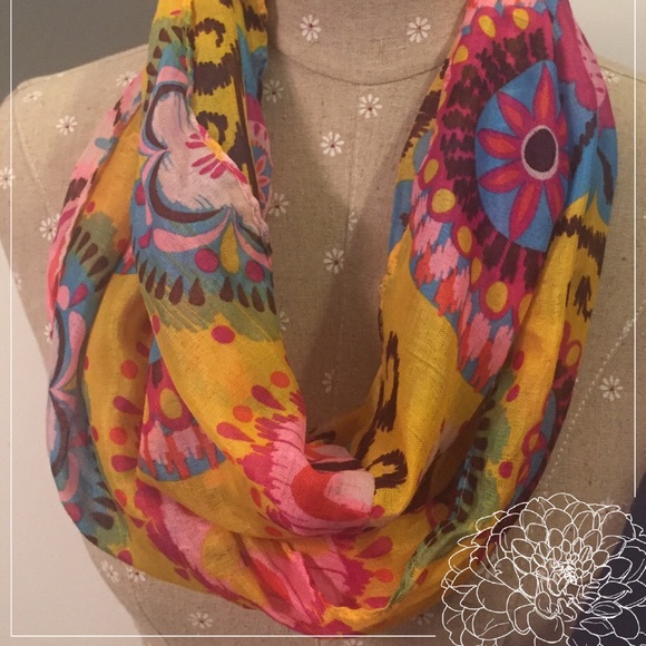 Colorful Infinity scarf