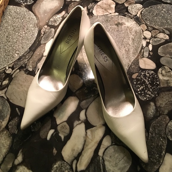 Guess White Heels - Picture 1 of 4