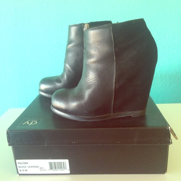 DV by Dolce Vita Shoes - DV by Dolce Vita Paloma Black Wedge Booties sz 6.5