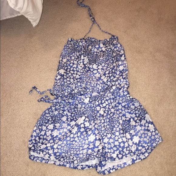 Hollister romper