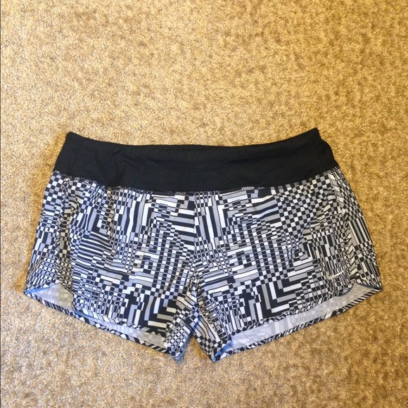 Nike Dri-Fit 2" Rival shorts