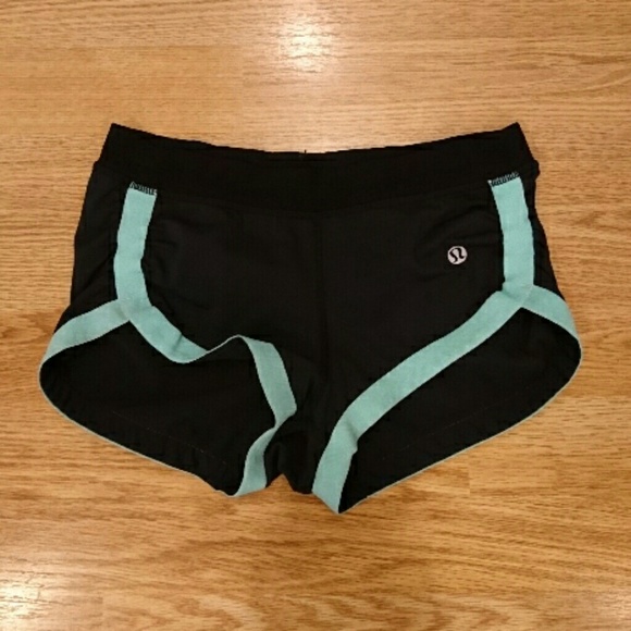 Lululemon yoga shorts
