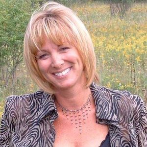 Meet your Posher, Deborah