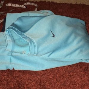 Nike Therma sweatshirt