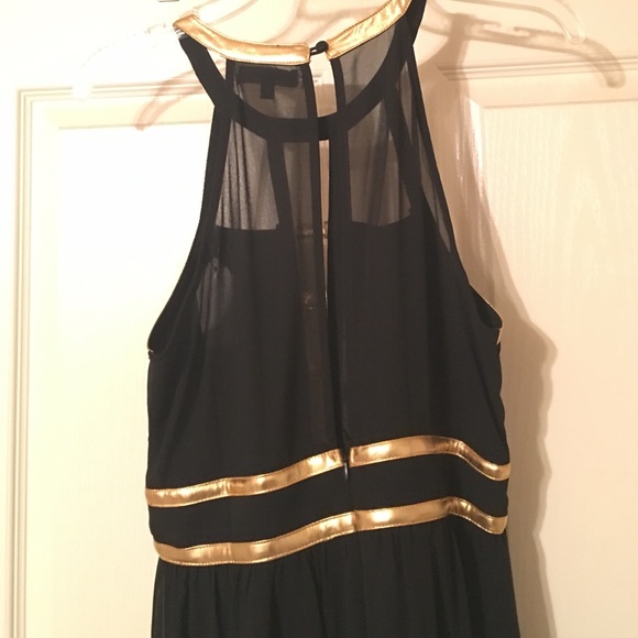 Dress - Picture 3 of 3
