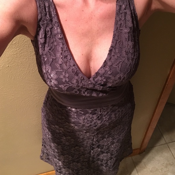 Lavender lace dress. Fits 2-6 says XS - Picture 3 of 4