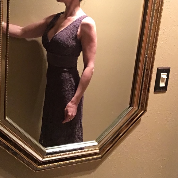 Lavender lace dress. Fits 2-6 says XS - Picture 4 of 4