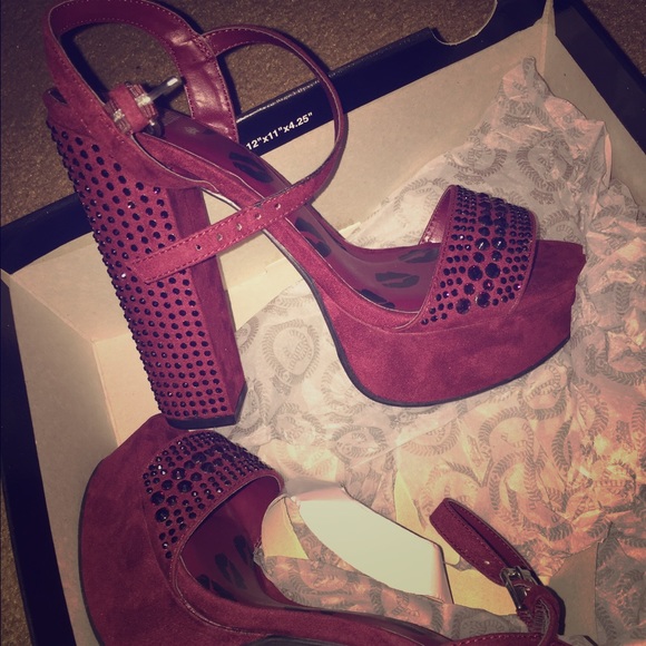 Juicy couture pumps