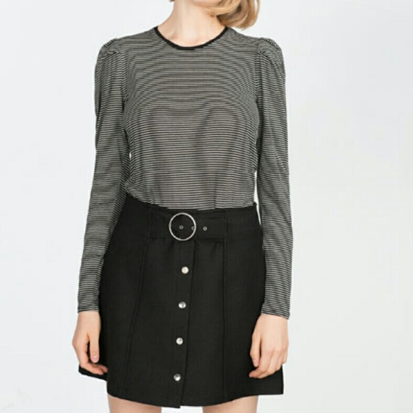 REDUCED⬇⬇Zara Long Sleeve Top with Puffy Shoulders - Picture 1 of 3
