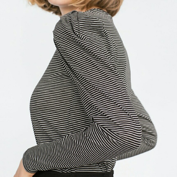 REDUCED⬇⬇Zara Long Sleeve Top with Puffy Shoulders - Picture 2 of 3