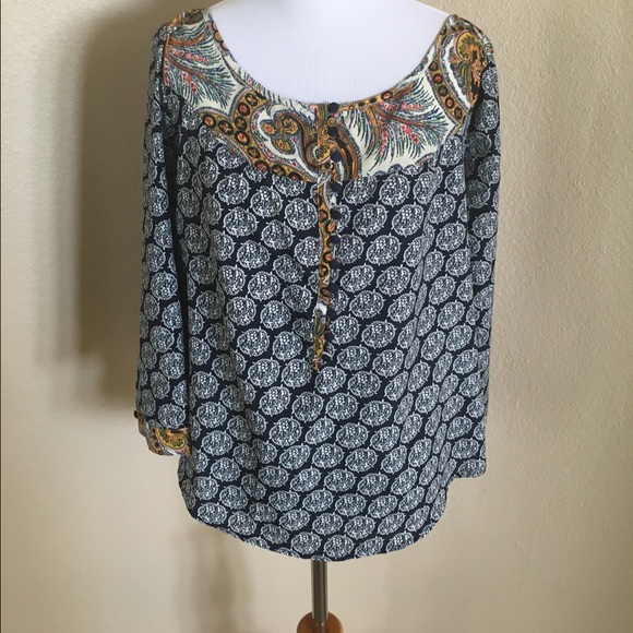 Last Chance🌟 3/4 sleeve mixed media blouse - Picture 2 of 3