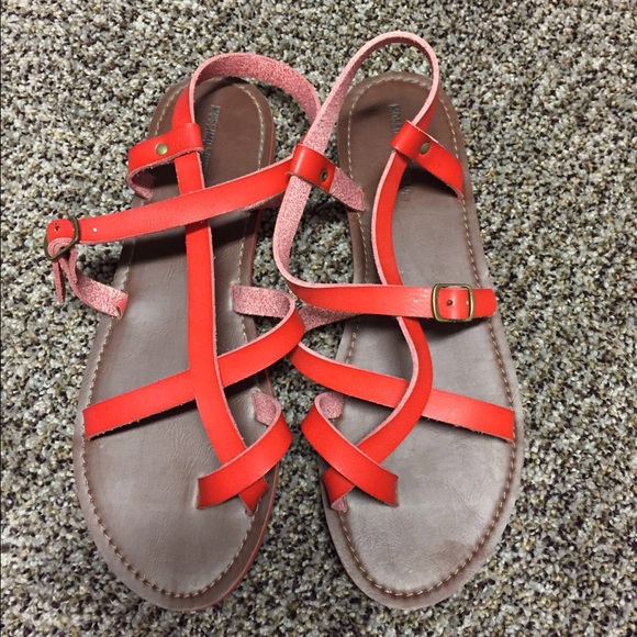 Merona Italian Flats - Picture 1 of 3