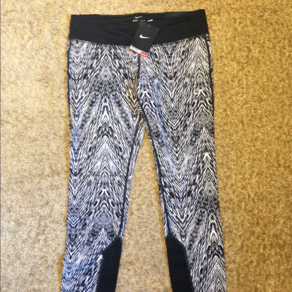 Women Nike Epic Run Tight Pant