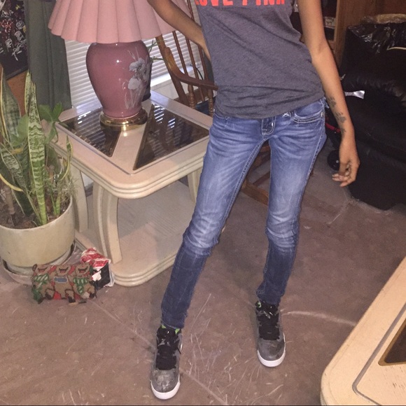 Jordan 5s - Picture 2 of 2