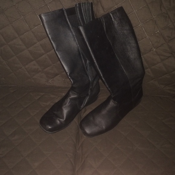 Black riding boots