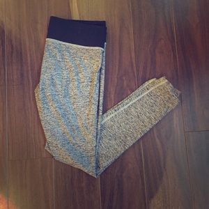 new VS/PINK gray leggings