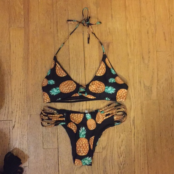 Cheeky pineapple bikini