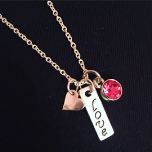 Beautiful Love heart & crystal necklace π - Picture 2 of 4