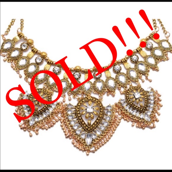 ✨✨✨Ravishing Gold Necklace!✨✨✨