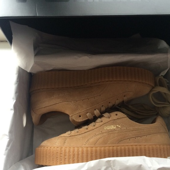 tan puma creepers