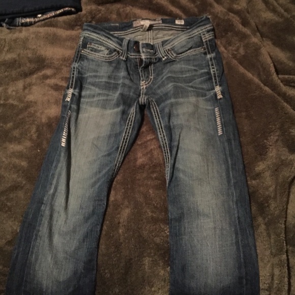 Buckle jeans