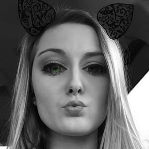 Meet your Posher, Katelyn