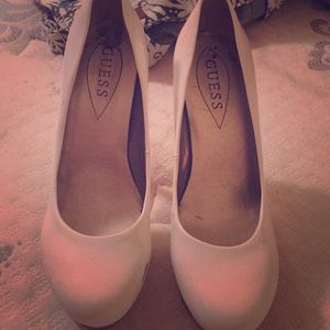 Guess heels size 6 1/2