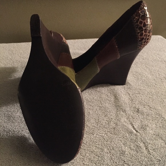 Multi color/texture wedge - Picture 4 of 4