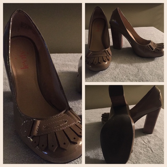 Chunky patent leather heel