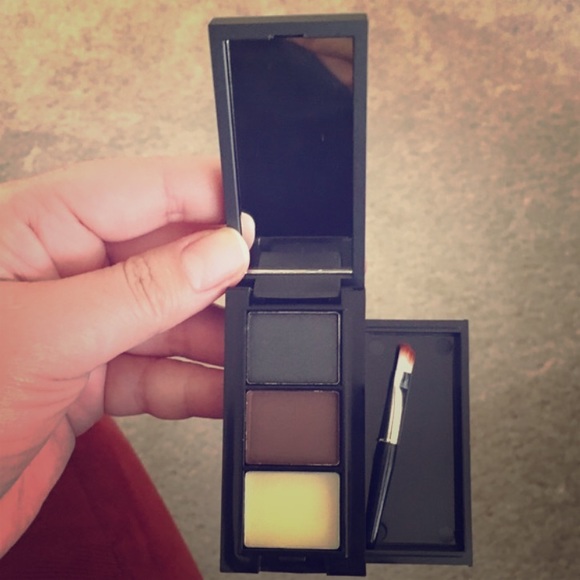 ⬇️Final Price Drop⬇️ Eyebrow Palette Trio