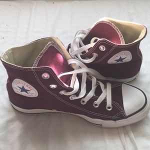 Maroon high top converse