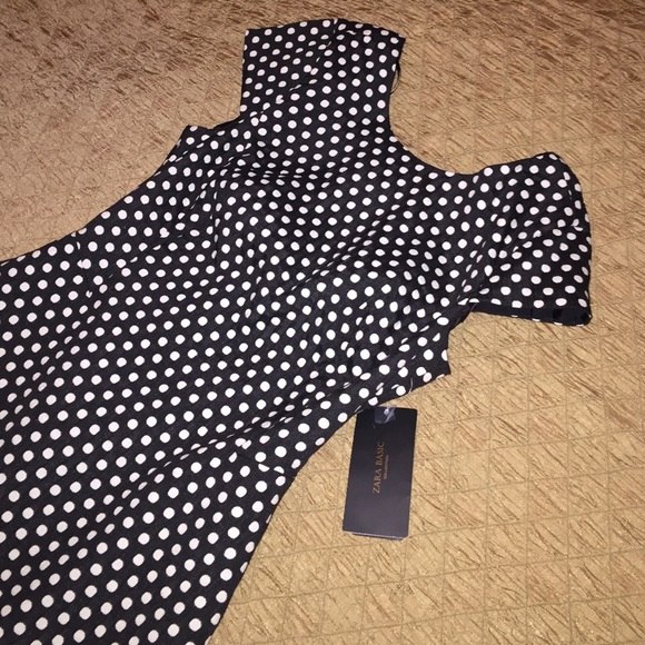 Dresses - Picture 2 of 2