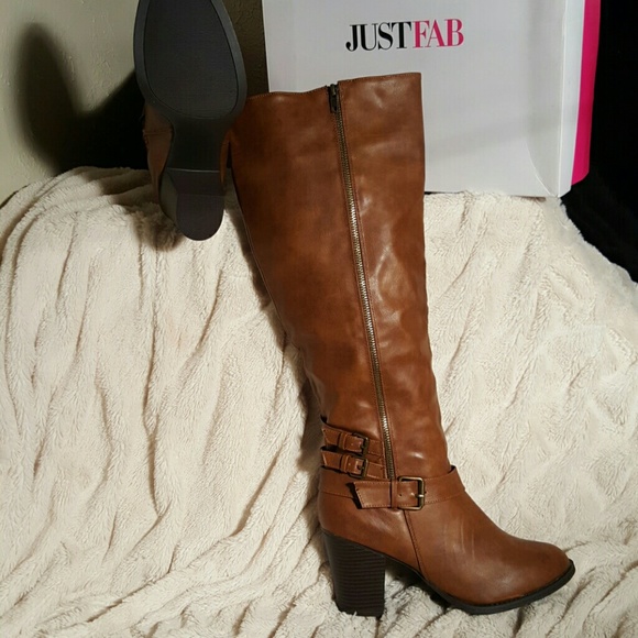 ❤SOLD❤Light/Medium brown Tall Boots - Picture 4 of 4