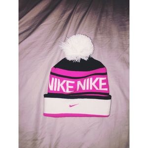 Nike puff ball hat