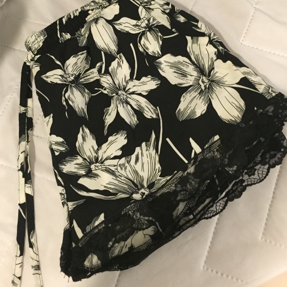 Lace trimmed floral shorts