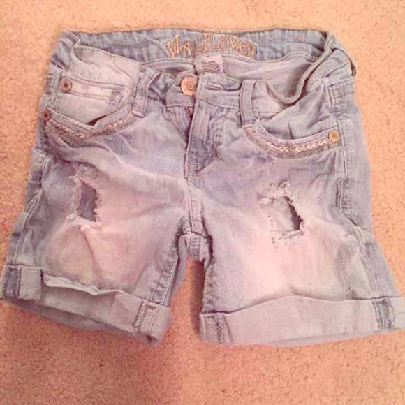 Wet seal shorts - Picture 1 of 4