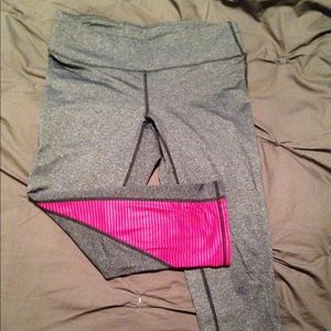 Gap activewear Pink and Grey capris