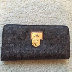 MK Hamilton Wallet