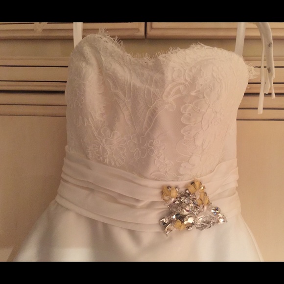 Christina Wu Wedding gown with lace & Rhinestones - Picture 2 of 4