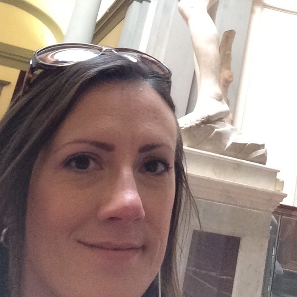 Meet your Posher, Crystal - Picture 3 of 4